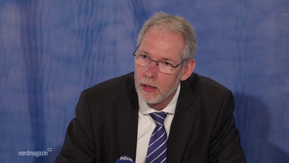 Vorsitzender des Petitionsausschusses, Thomas Krüger. © Screenshot 